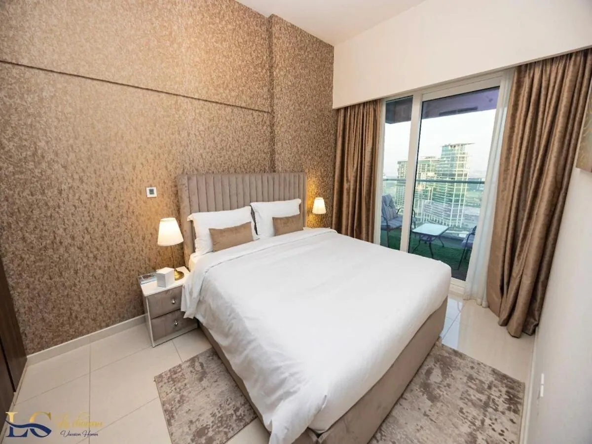 Coastal 2Bed With Full Canal Views In Business Bay Dubai Apartment